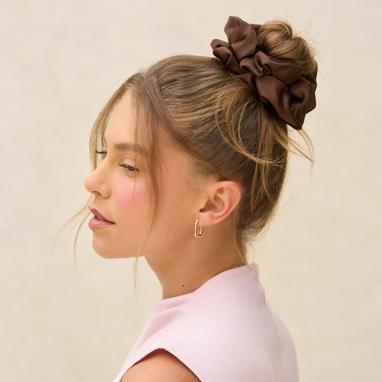 Scrunchies oversize neri e color cioccolato