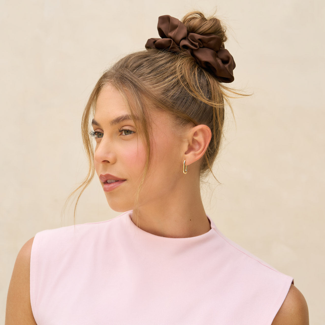 Scrunchies oversize neri e color cioccolato